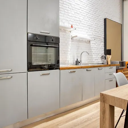 Joivy Modern And Spacious Family Flat Milano
